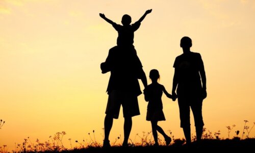 Từ vựng Ielts chủ đề: Family